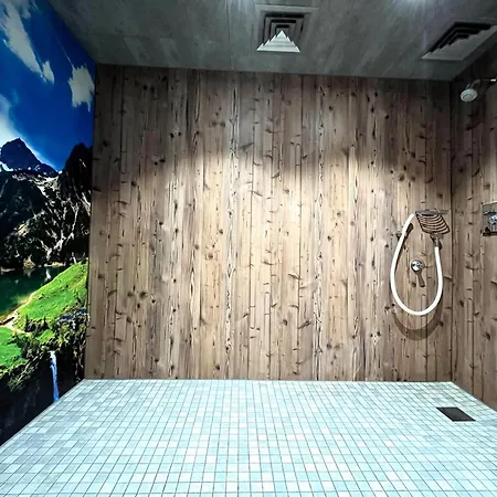 Zickenstueble B19 Montana Haus *