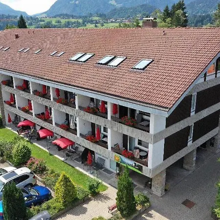Zickenstueble B19 Montana Haus *